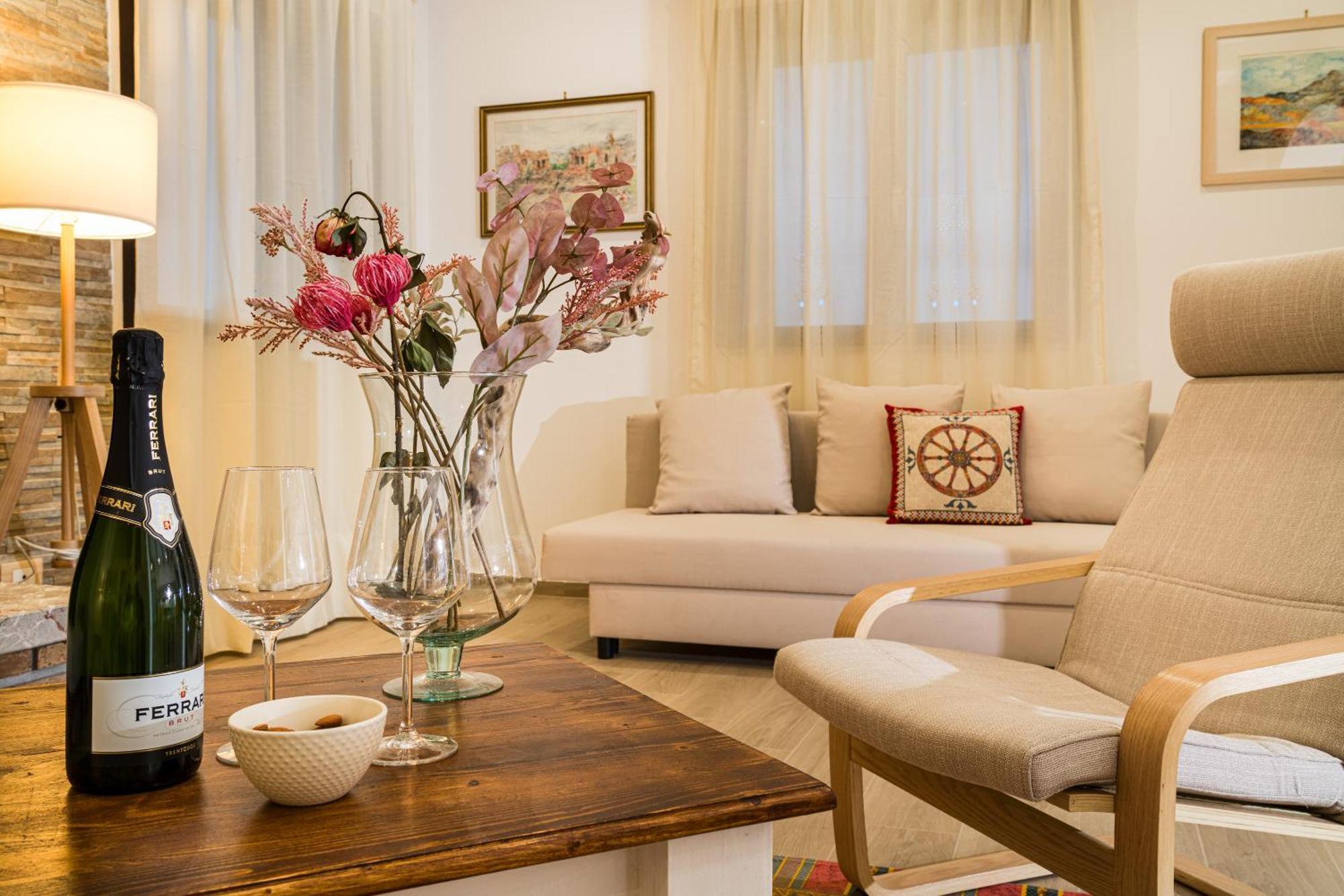 Nuciara Luxury Apartment Taormina Buitenkant foto